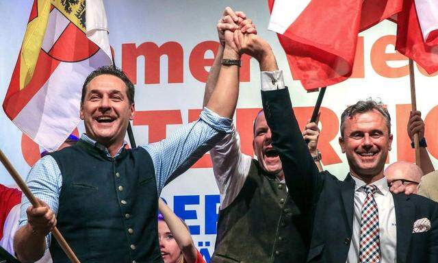 Parteichef Heinz-Christian Strache mit Norbert Hofer