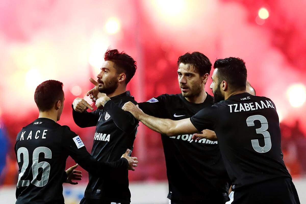 Den entscheidenden Treffer erzielte Stefanos Athanasiadis kurz nach der Pause, Paok zog mit dem 1:0-Sieg nach der 1:2-Niederlage im Hinspiel ins Finale ein.