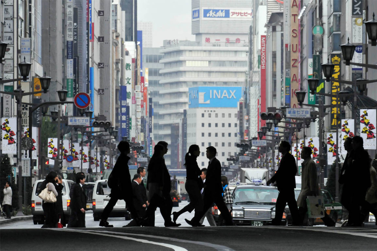 Tokio ist weltweit die Stadt mit den höchsten Mietpreisen. Für eine 80-Quadratmeter-Wohnung in Toplage müssen Mieter in der japanischen Millionenmetropole etwa 3410 Euro pro Monat bezahlen. Die japanische Hauptstadt verteidigt diesen Spitzenplatz schon seit Jahren mit Erfolg.