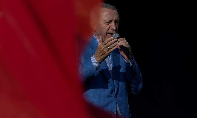Turkish President Erdogan holds an election rally in Istanbul