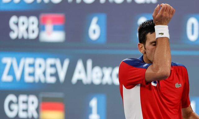 Sport Bilder des Tages Serbian Novak Djokovic reacts during their semifinal match of men s singles tennis against German