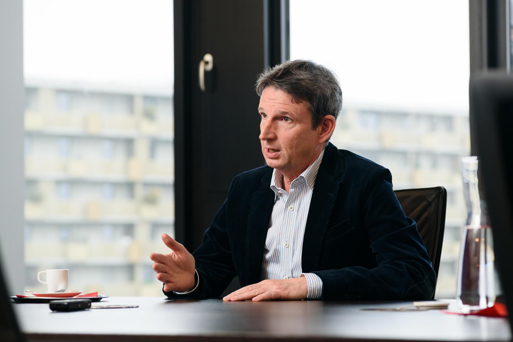 Addiko Bank Board Withdraws Raiffeisen Recommendation Amidst Improved NLB Offer