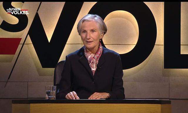 Irmgard Griss in der ersten Sendung "Im Namen des Volkes" auf Puls4.