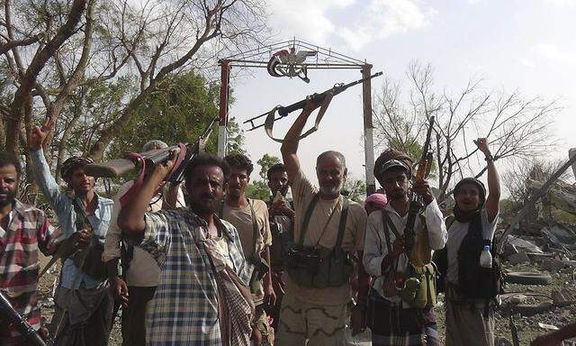 Der Sieg ist von strategischer Bedeutung für regierungstreue Truppen im Jemen.