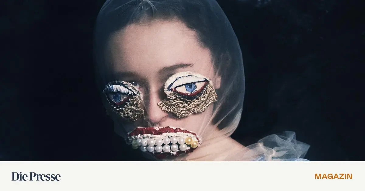 Mode-mit-tiefen-Einblicken-Bis-in-die-Seele-premium-