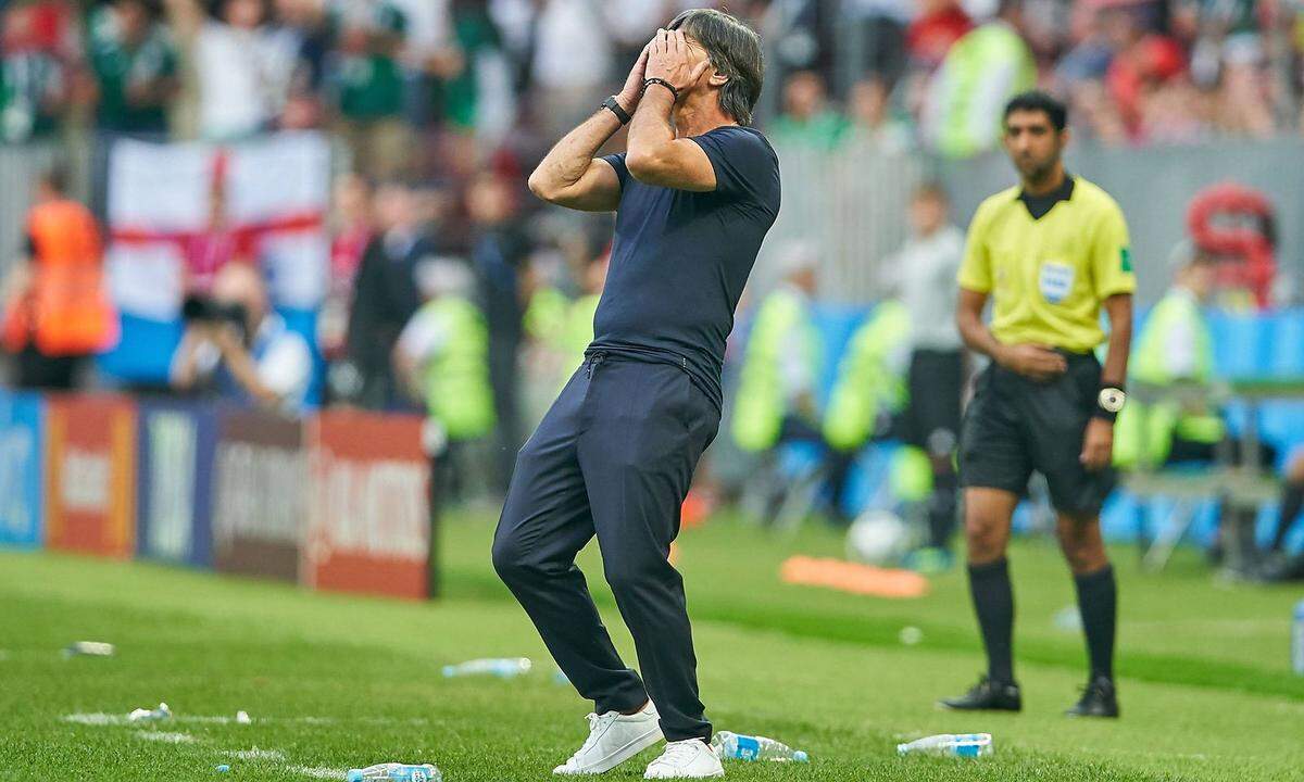 Bei der laufenden Weltmeisterschaft 2018 in Russland hatte der Bundestrainer keinen guten Start. Gleich das erste Spiel verloren die Deutschen gegen Mexiko mit 0:1.
