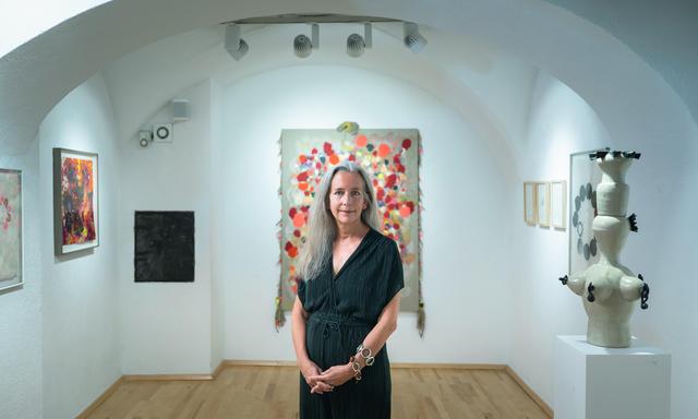 Alexandra Grubeck in ihrer Galerie