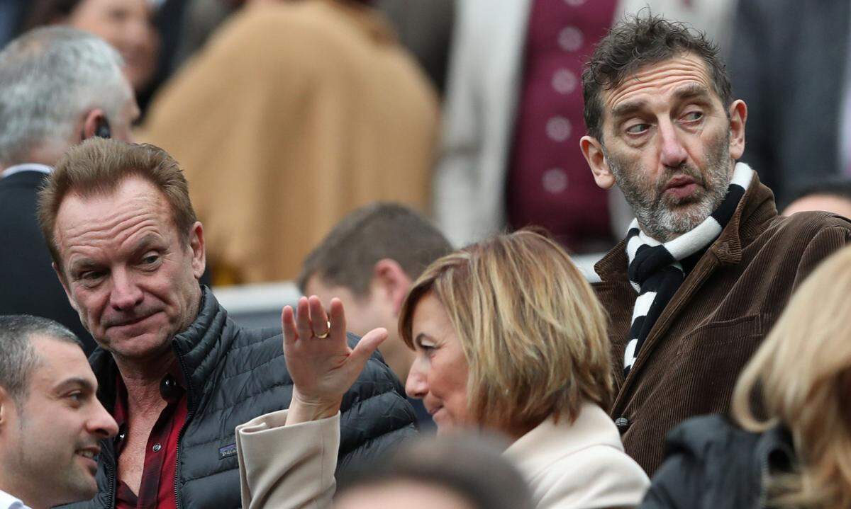 St James' Park, Newcastle: Sting und actor Jimmy Nail wollen dieses Spiel der Premier League sehen