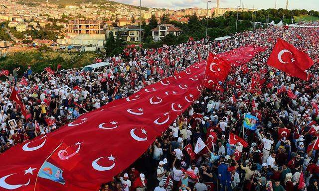 TOPSHOT-TURKEY-POLITICS-COUP-ANNIVERSARY