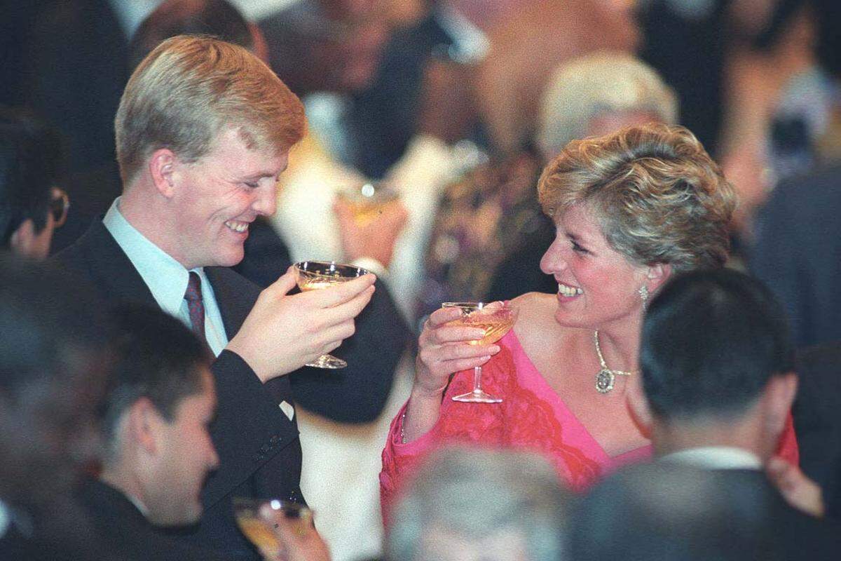 Willem-Alexander Claus George Ferdinand van Oranje-Nassau ist mittlerweile 46 Jahre alt, dreifacher Familienvater und hat seine wilden Jahre lang hinter sich gelassen.