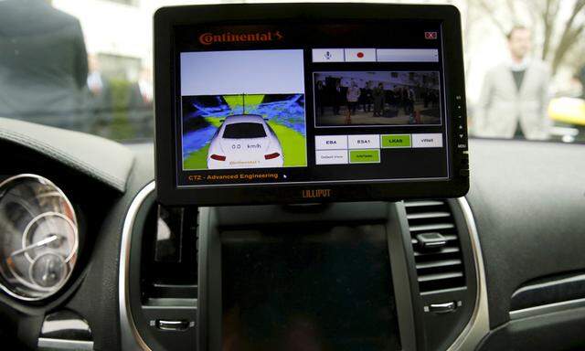 File picture shows computer screen in prototype Continental Chrysler 300C sedan on Capitol Hill in Washington