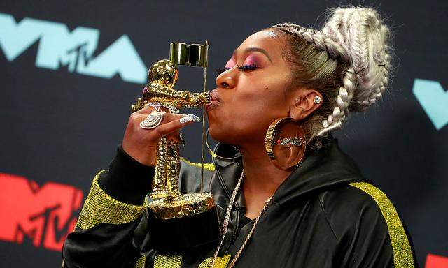 FILE PHOTO: 2019 MTV Video Music Awards - Photo Room - Prudential Center, Newark, New Jersey, U.S.