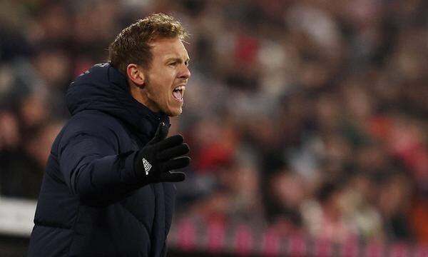 Mit der Trennung vom Torwarttrainer hat Bayern-Coach Julian Nagelsmann sich eine zusätzliche Bausstelle aufgemacht.
