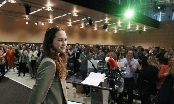 Die Fridays-for-Future-Aktivistin Lena Schilling kandidiert bei der Europawahl auf dem ersten Listenplatz für die Grünen.