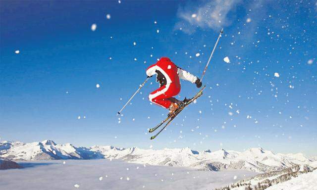 Wer sein Knie beim Skifahren belastet, sollte seine Muskeln vorher mit Skigymnastik trainieren.