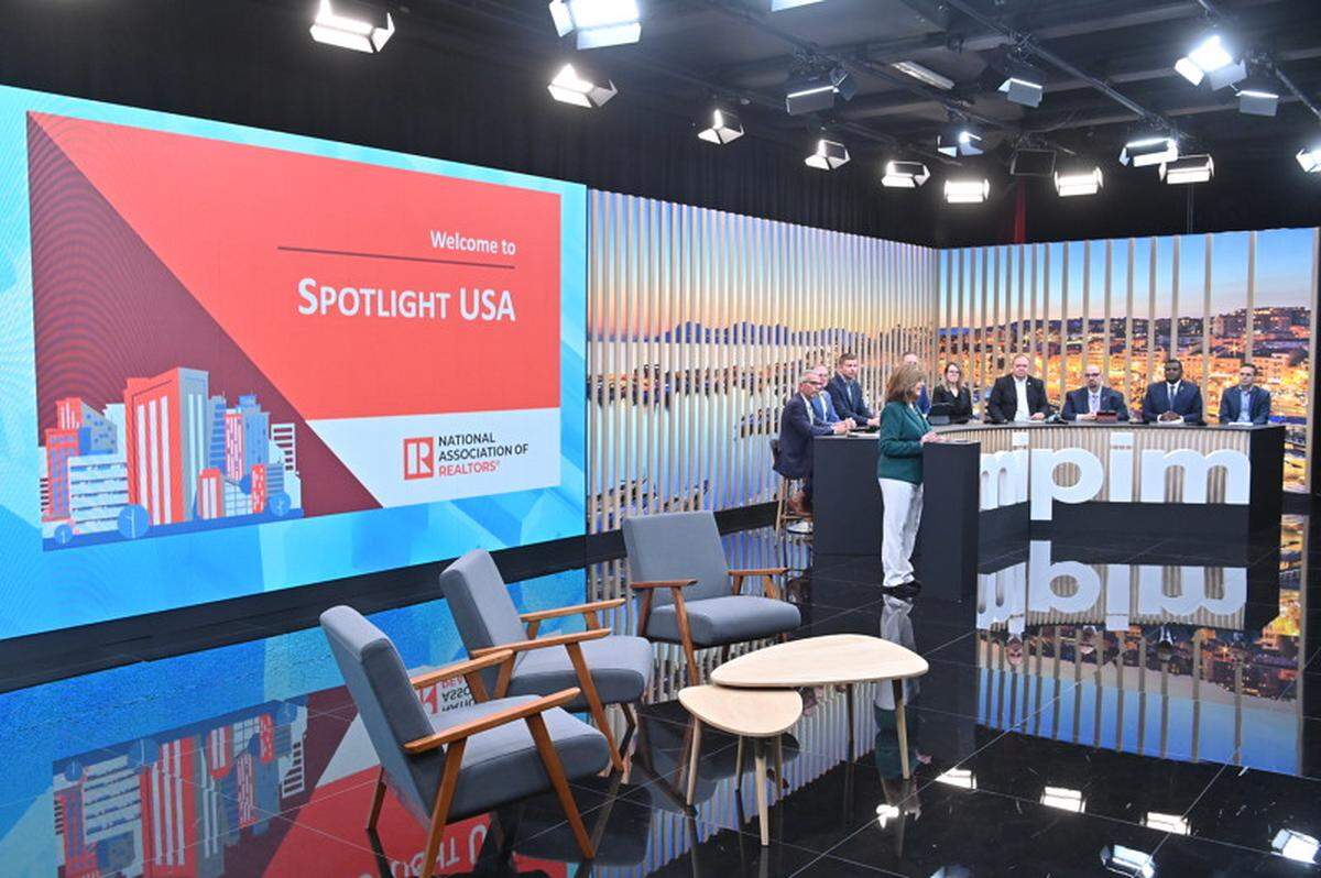 "Spotlight USA" stand ebenso am Programm.