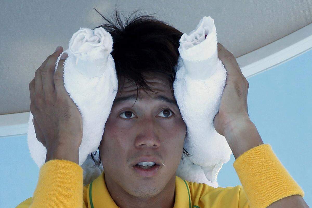 Für die Spieler war viel Trinken Pflicht, zudem gab es mit Eiswürfel gefüllte Handtücher. Ob der Japaner Kei Nishikori...