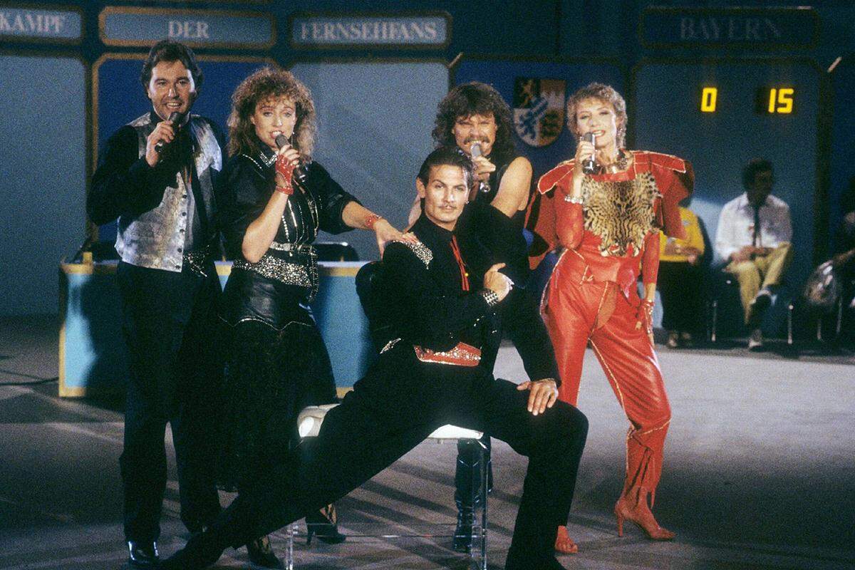 In ihren 60 Jahren hat der Eurovision Song Contest viele skurrile Auftritte gesehen. 1979 trat die Band Dschinghis Khan mit "Dschinghis Khan" für die BRD beim Song Contest an. Die von Ralph Siegel produzierte Gruppe kam damit immerhin auf Platz vier. 