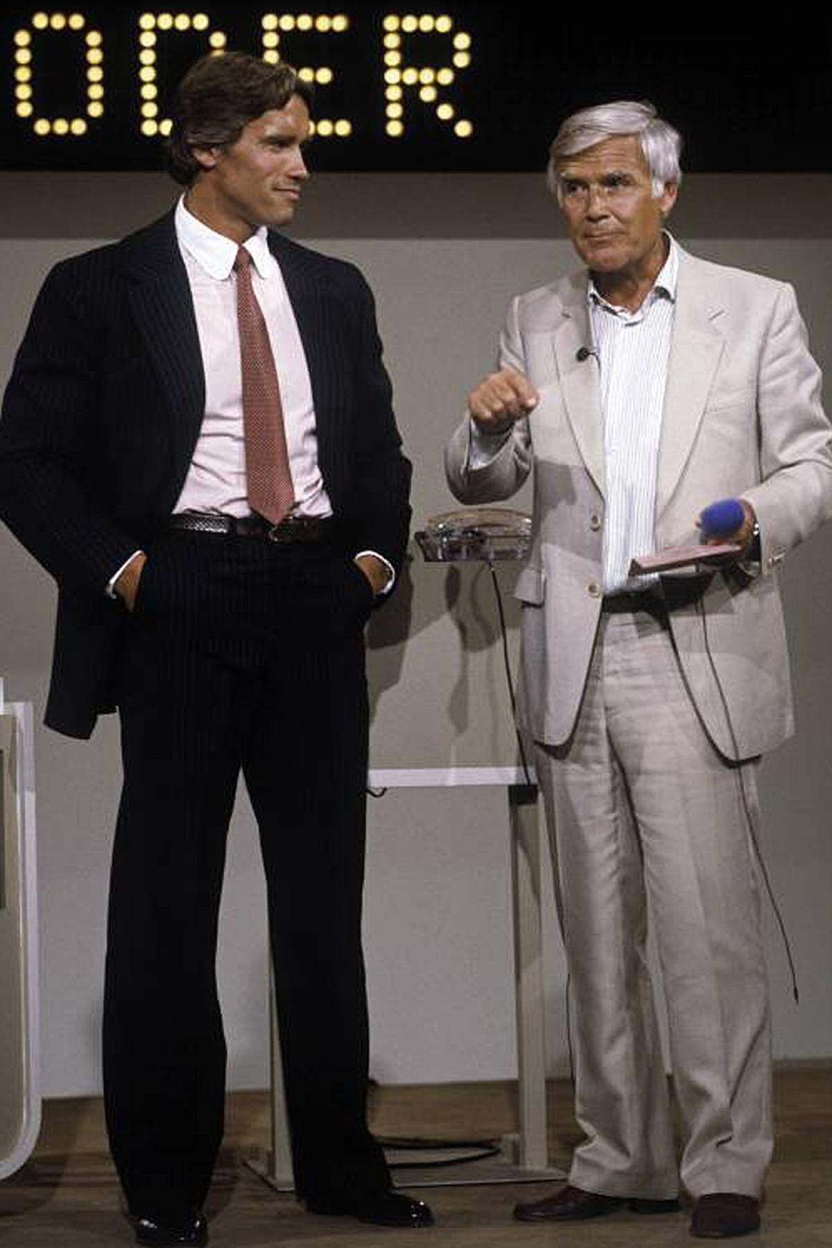 Von 1977 bis 1986 war Fuchsberger das Gesicht der ARD-Rateshow und begrüßte in seiner Sendung Stargäste wie Arnold Schwarzenegger oder ...