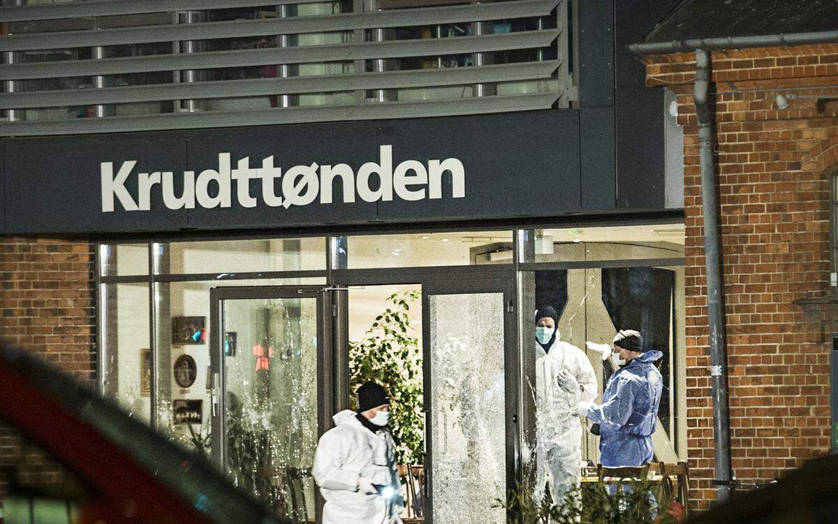 Dramatische Szenen in der dänischen Hauptstadt: Am 14. Februar schoss ein vermummter Mann auf Teilnehmer einer Diskussionsveranstaltung über Meinungsfreiheit und Islam in dem Kopenhagener Kulturcafé Krudttonden (im Bild). Ein Mann wird getötet, drei Polizisten verletzt.