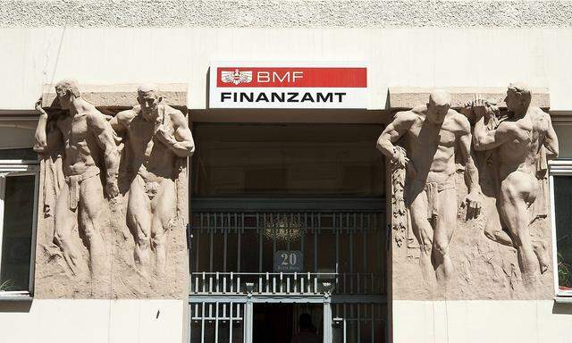 Symbolbild: Ein Finanzamt in Wien