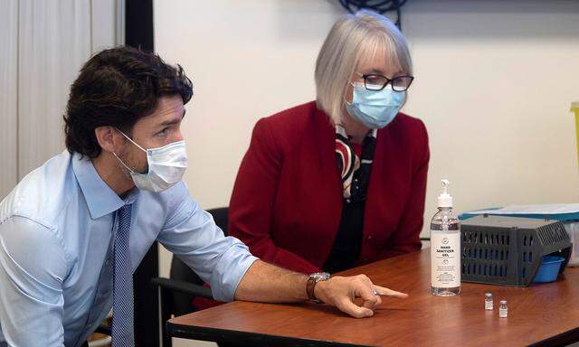 Kanadas Premierminister Justin Trudeau bei einem Besuch in einem Impfzentrum in Ottawa Ende April.