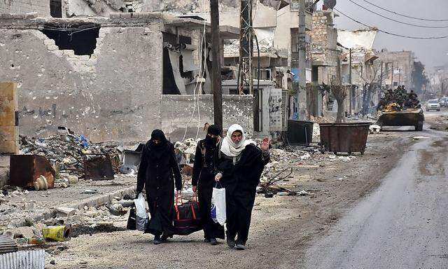 Syrer auf der Flucht aus Ostaleppo.