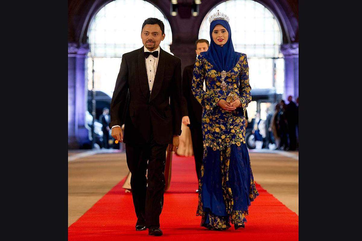 Al-Muhtadee Billah Bolkiah, Kronprinz von Brunei, und seine Schweizer Frau Sarah.