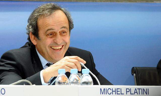 Fussball Platini dementierte Plaene