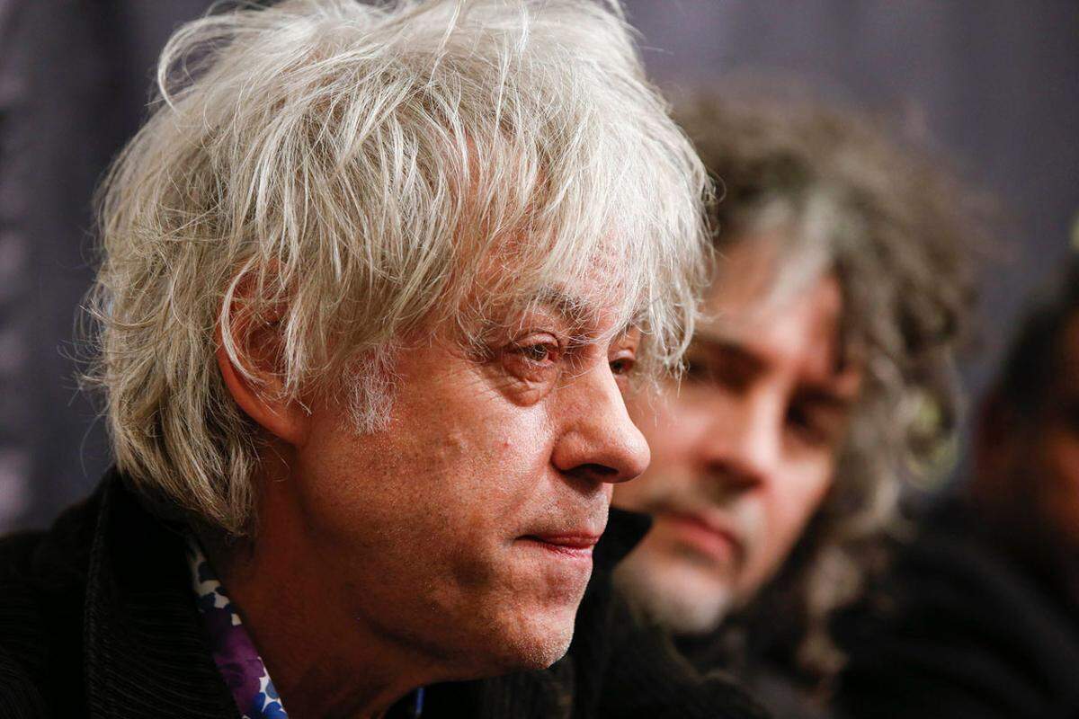 Ihr Vater, der irische Sänger und Aktivist Bob Geldof (62), schrieb in einer Mitteilung: "Es ist mehr als schmerzlich für uns. Sie war die Wildeste, Lustigste, Spaßigste, Cleverste, Witzigste und die Verrückteste von uns."