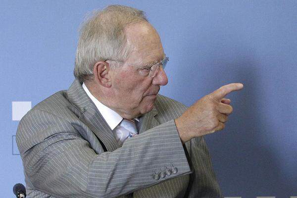 Für Deutschlands Finanzminister Wolfgang Schäuble hat das mit Griechenland gemeinsam erarbeitete und vereinbarte Reformprogramm nur einen Zweck: Griechenland zurück auf den Weg wirtschaftlicher Prosperität und Stabilität zu führen. "Der Weg dorthin ist weder kurz noch leicht, aber er ist unvermeidlich. Und er eröffnet dem griechischen Volk die Perspektive auf eine bessere Zukunft", ließ Schäuble mitteilen.