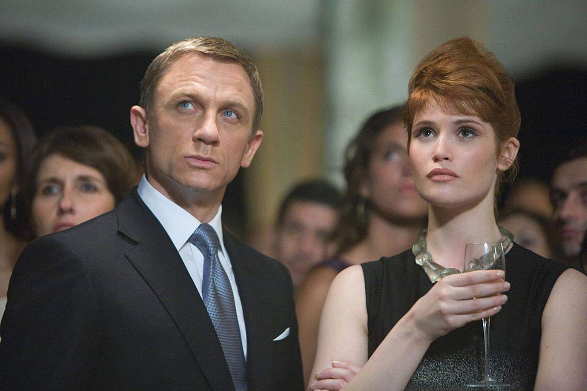 Die Engländeren Gemma Arterton war das zweite Girl in "Ein Quantum Trost", dem zweiten Abenteuer mit Daniel Craig. Sie übernahm die Rolle der Agentin Fields - Vorname unbekannt.