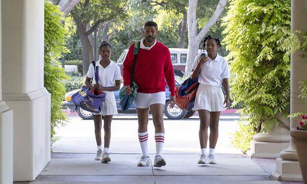 Serena (Demi Singleton), Richard (Will Smith) und Serena Williams (Saniyya Sidney)