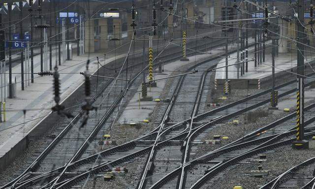 ÖBB-Zug beim Hauptbahnhof entgleist