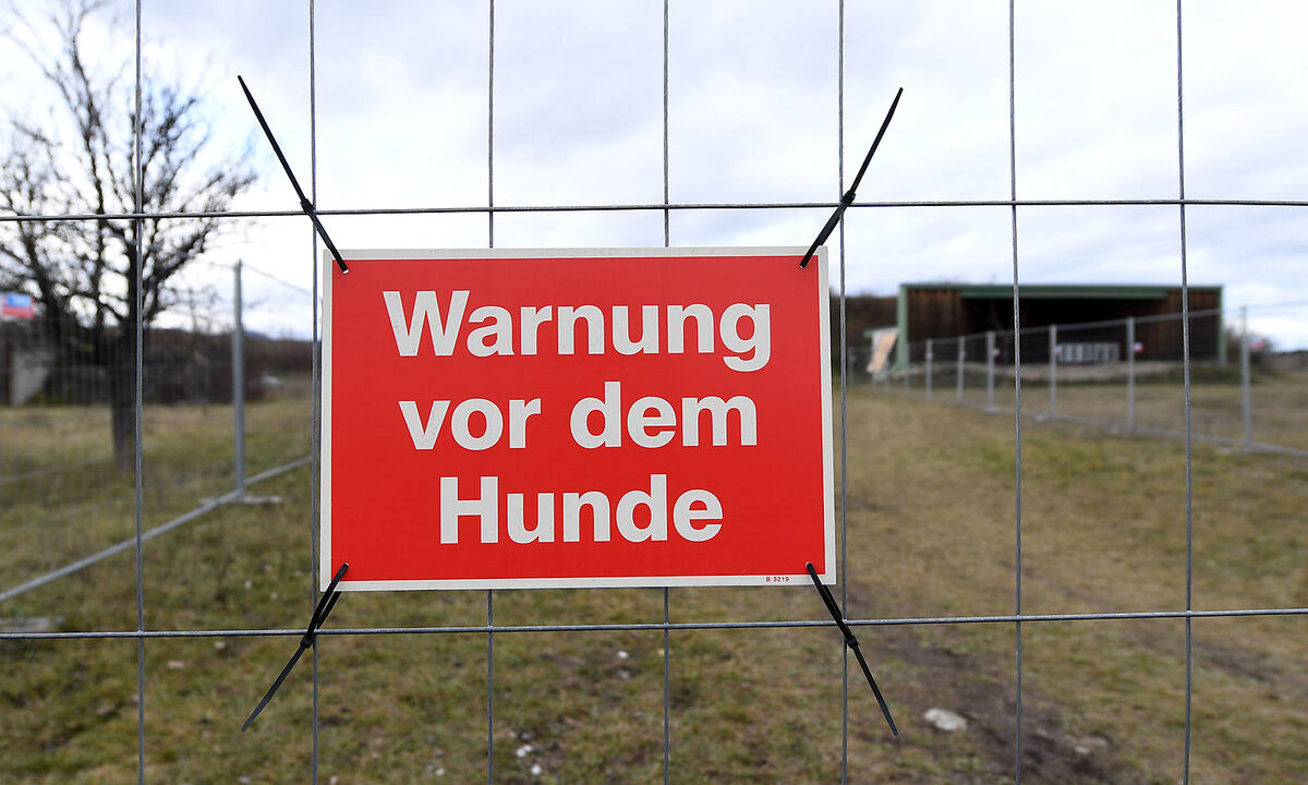 NIEDEROeSTERREICH: MEDIENTERMIN UND BEGEHUNG NACH DEN TOeDLICHEN HUNDEBISSEN AUF EINEN 31-JAeHRIGEN SOLDATEN