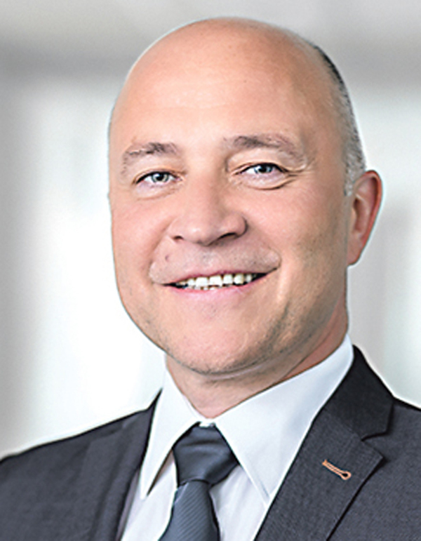 Mag. Robert Hofer, Unternehmenssprecher  Santander Consumer Bank