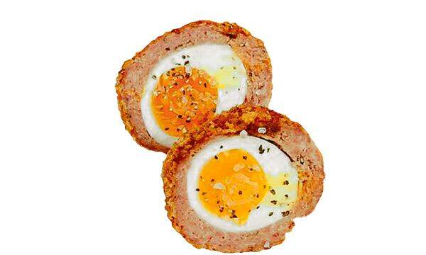 Dieser Tage denken wir an die Briten, allerdings weniger in kulinarischer Hinsicht. Marmite und Co. mögen ihre Fans haben, so richtig angekommen sind britische Spezialitäten bei uns aber nie. Scotch eggs könnte es gelingen, sich dauerhaft hier anzusiedeln: Sie sind paniert. Unsere Kernkompetenz. Ursprünglich diente dieser Snack – ein wachsweiches Ei, von Wurstbrät umhüllt, paniert, frittiert – in Pubs als Trinkunterlage. Scotch Eggs von Britwurst, um 6 Euro (auf Vorbestellung) samstags am Wiener ­Karmelitermarkt. britwurst.com