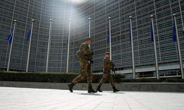 Die EU-Minister wollen heute ein militärisches Hauptquartier beschließen.