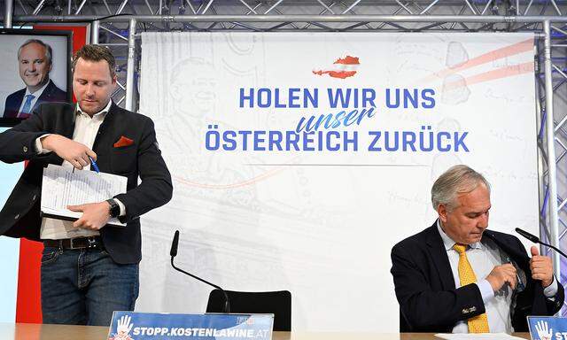 Walter Rosenkranz (re.) mit FPÖ-Generalsekretär Michael Schnedlitz.