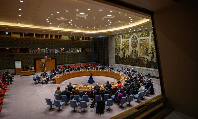 Russland hat am Wochenende den Vorsitz des UN-Sicherheitsrates, dem wichtigsten UN-Gremium, übernommen. Die Ukraine fordert vor diesem Hintergrund eine Reform globaler Institutionen.