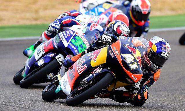 Die orangen KTM-Boliden sollen ab der kommenden Saison auch in der Motorrad-Königsklasse angreifen.