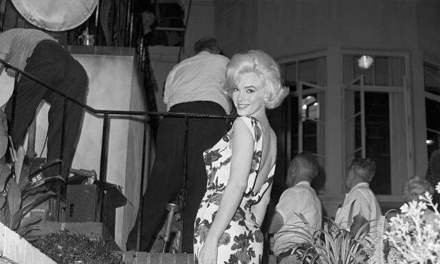 Marilyn Monroe 1962, kurz vor ihrem Tod, bei den Dreharbeiten zu einem nie fertiggestellten Film.  