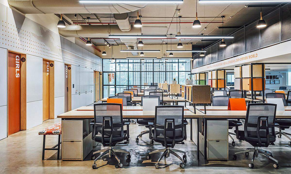 Mit dem neuen Komplex des Consulting Unternehmens AICL Communications in Mumbai trat SAV Architecture Design beim Wettbewerb an. Seine Gestaltung ist von sogenannten "Fuzzy Spaces" geprägt, einer Reihe sich überlappender, mehrfach verwendbarer Räume.