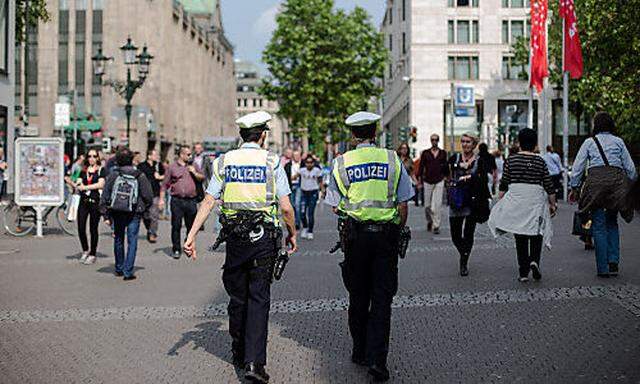 Erhöhte Polizeipräsenz in der Düsseldorfer Innenstadt