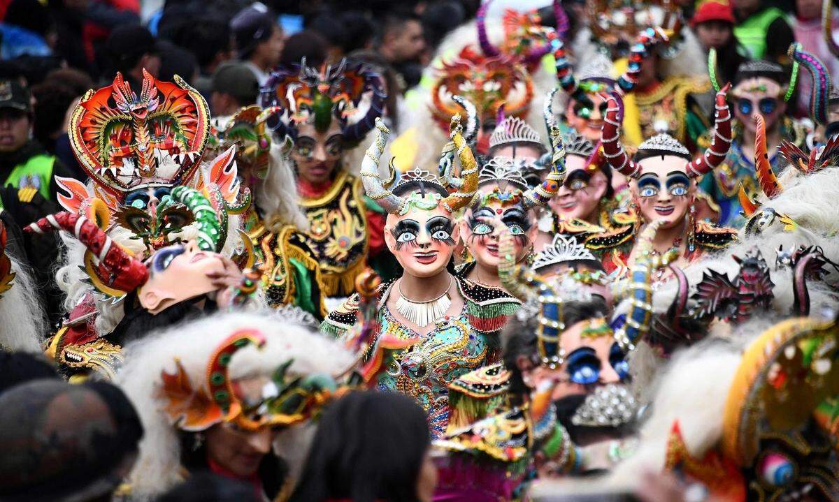 In La Paz läuft der Karneval, passend als Rahmenprogramm der Dakar  
