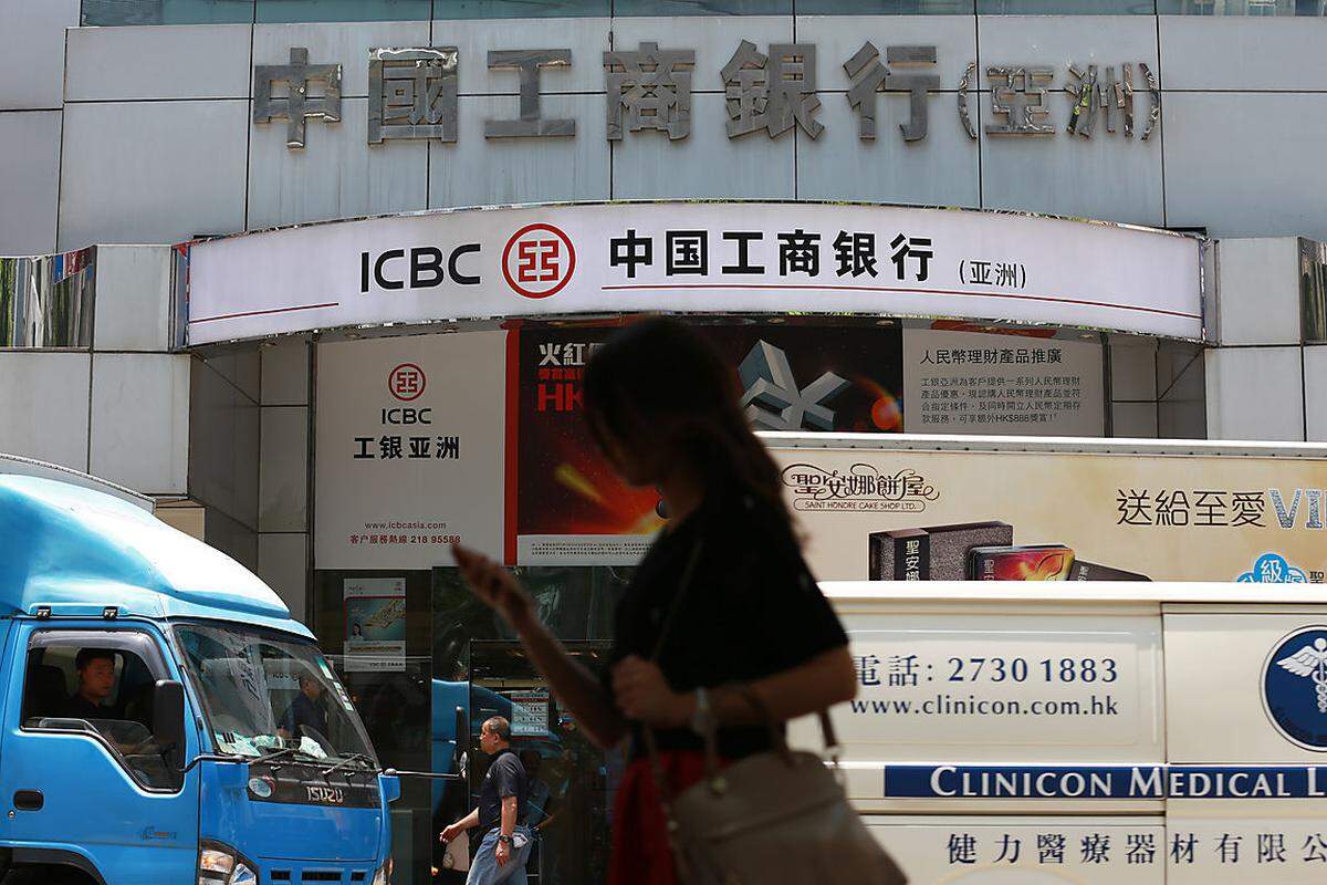 Eines von zwei chinesischen Unternehmen und gleichzeitig die wertvollste Bank der Welt findet sich mit einer Marktkapitalisierung von 299 Milliarden Dollar auf Platz sieben im EY-Ranking. Die Bank machte einen großen Sprung nach vorne: Noch vor eineinhalb Jahren waren es 215 Milliarden Dollar.