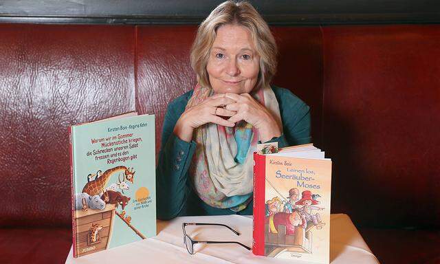 Die Kinderbuchautorin Kirsten Boie am 06.03.2015 im Literaturhaus in Hamburg. Ob es um Aids, Mobbing, Rassismus oder ze