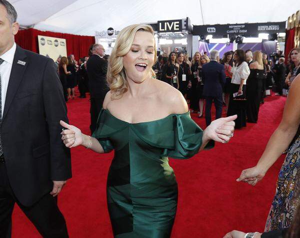Reese Witherspoon schafft es mit 240 Mio. Dollar (212 Mio. Euro) auf Platz 77.