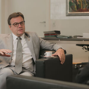 Der Tiroler Landeshauptmann Günther Platter im Interview mit der „Presse“: „Wir brauchen eine Korridormaut für Lkw von München nach Verona, um Kostenwahrheit zu erreichen.“