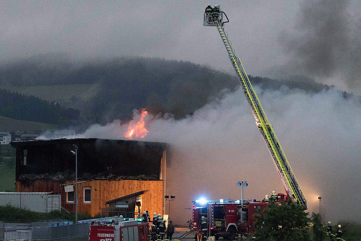 Am 1. Juni wurde ein Asylquartier in Altenfelden in Oberösterreich in Brand gesteckt.